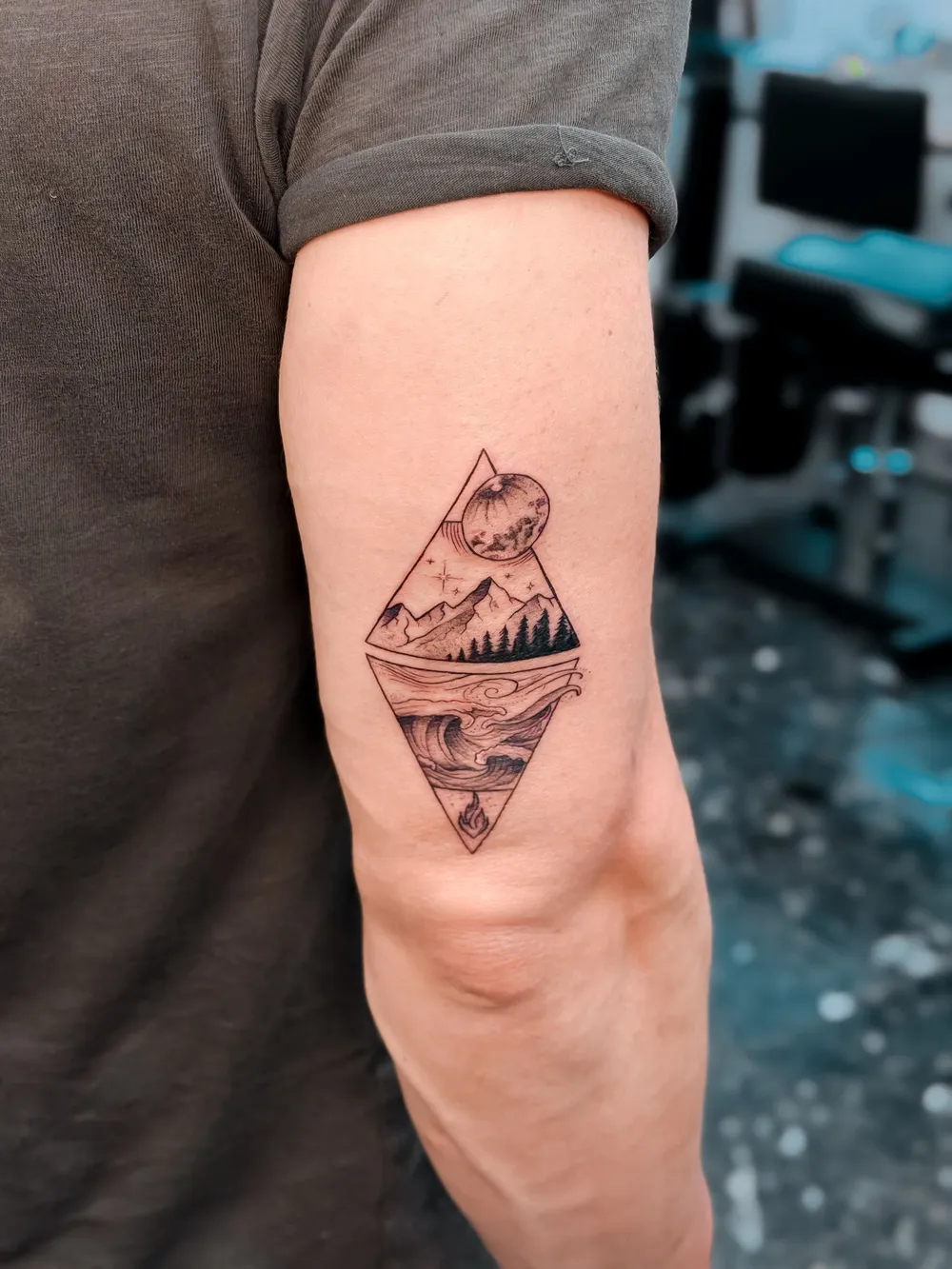 Mountains, sea and moon geometric composition by Hugo Gonzalez